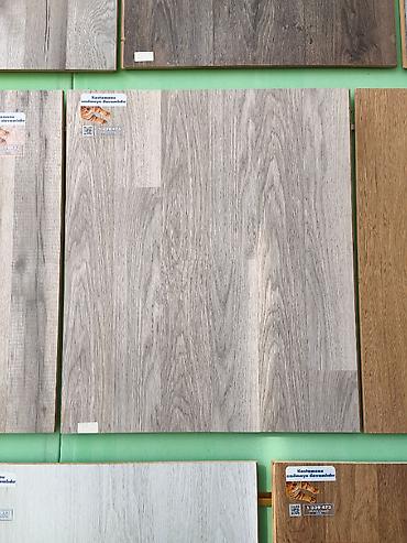 laminant: Laminate döşəmə panelləri – boz-ağ palıd teksturası - Material — 1