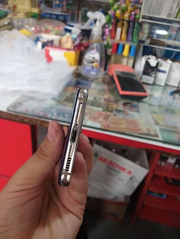 simsiz mikrofon: Samsung Galaxy S21, 128 GB, rəng - Mavi, Simsiz şarj — 2