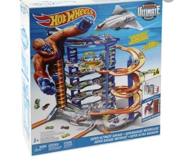 Hot Wheels najveca garaza, bez kutije. Original pakovanje, kupljeno u