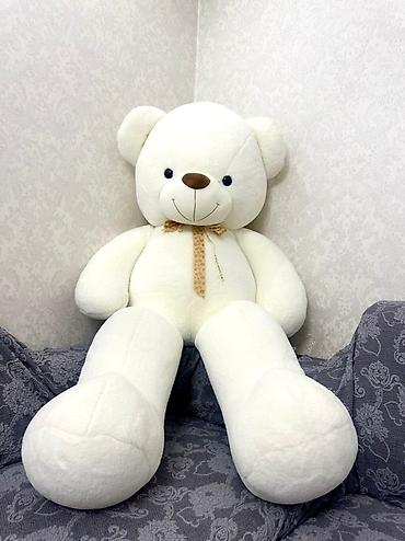 плюшевые мишки оптом: Продаю двух белых плюшевых мишек 🧸 ✅ Большой мишка — 180 см. ✅ — 3