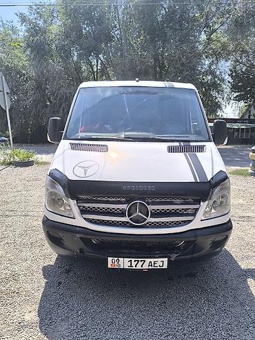 d 4d: Легкий грузовик, Mercedes-Benz, Б/у — 2
