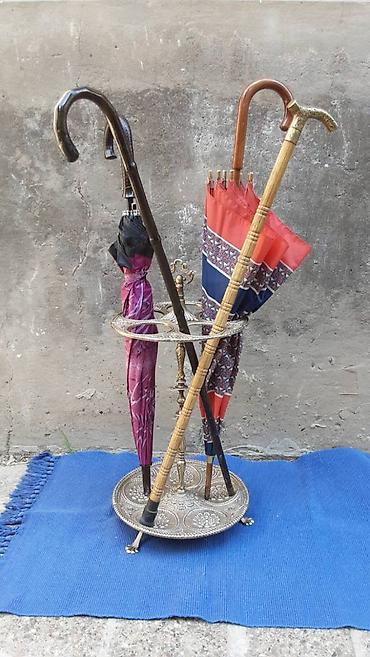 Stilski čiviluci: Stari masivan stilski drzac za kisobrane od mesinga sa prelepim — 7