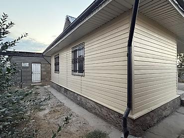 Продажа коттеджей и домов: 4 комнаты, 4 м², 4 соток, Бишкек, Ак-Ордо 3 ж/м Собственник — 17