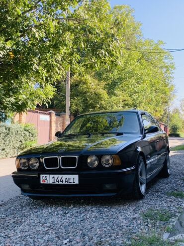 купить машину до 10000 долларов: BMW 525: 1991 г., 2.5 л, Механика, Бензин