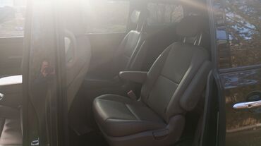 Kia: Kia Carnival: 2019 г., 2.2 л, Автомат, Дизель, Минивэн — 10