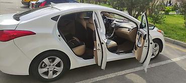 Hyundai: Tecili satilir Hyundai Elantra sedan, ağ rəngli, 5 yerlik. 1.8 dohc — 7