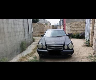 Mercedes-Benz E 280: 2.8 л | 1998 г. Седан