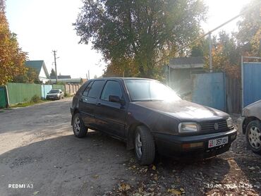 шторка багажника пассат б3: Volkswagen Golf: 1993 г., Хетчбек