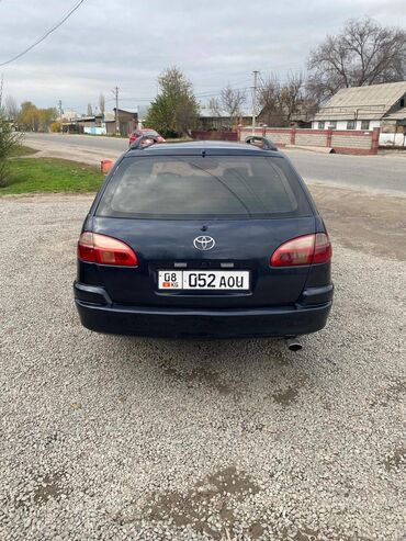 Toyota: Toyota Avensis: 2001 г., 2 л, Механика, Бензин, Универсал