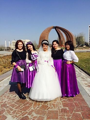 Свадебные платья: Свадебное платье, La Sposa, Винтажный стиль, Закрытое, Открытая спина, Гипюр, Пышное, Китай, Кружево, Б/у at lalafo.kg — 11 Свадебные платья: Свадебное платье, La Sposa, Винтажный стиль, Закрытое, Открытая спина, Гипюр, Пышное, Китай, Кружево, Б/у — 11