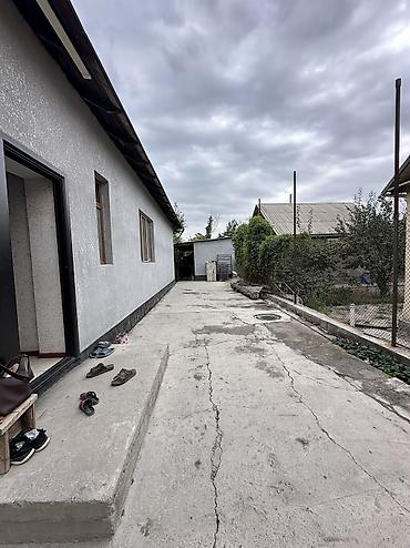 Продажа коттеджей и домов: 4 комнаты, 109 м², 5 соток, Бишкек, Дордой рынок / базар Собственник — 16