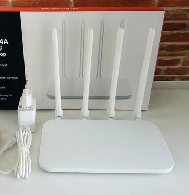 işlənmiş maqintafonlar: Mi Router 4A — işlənibəla vəziyyətdə, problemsiz