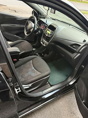 100 с4: Chevrolet Spark: 2017 г., 0.1 л, Вариатор, Бензин, Хэтчбэк — 5