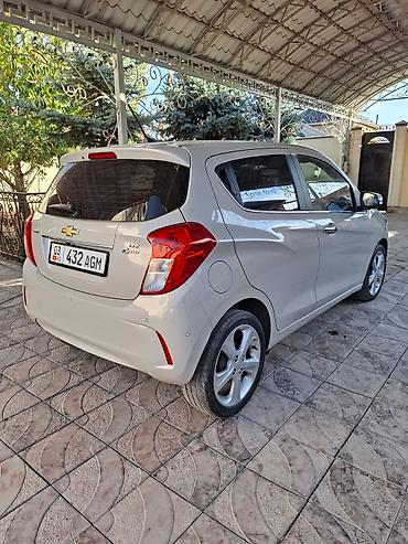 Chevrolet: Chevrolet Spark: 2016 г., 0.1 л, Автомат, Бензин, Хэтчбэк — 3