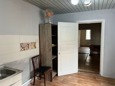 Офисы: 55 м², 3 комнаты, Парковка, Забор, огорожен