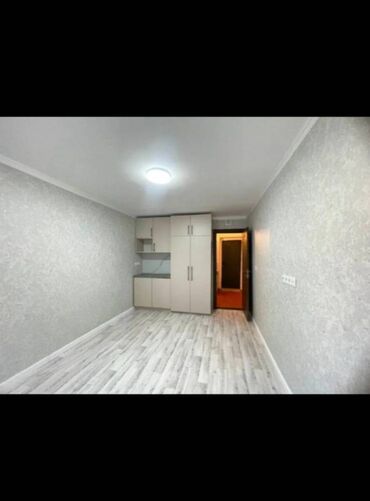 деньги под залог квартиры: 1 комната, 17 м², Общежитие и гостиничного типа, 3 этаж, Косметический ремонт