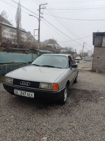 Audi: Audi 80: 1986 г., 1.8 л, Механика, Бензин, Седан