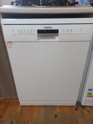 Кухонные вытяжки: Посудомойка Siemens, Полногабаритная (60 см), Встраиваемая, Б/у