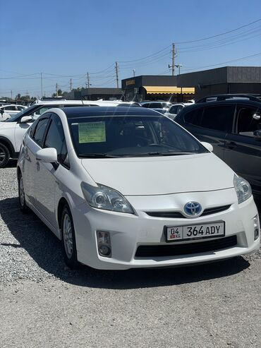 авто в рассрочку в бишкеке без процентов: Toyota Prius: 2010 г., 1.8 л, Вариатор, Гибрид, Седан