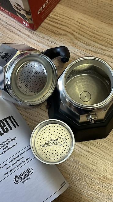 bos mini: Электрическая гейзерная кофеварка Bialetti Elettrika (2 чашки) — 3