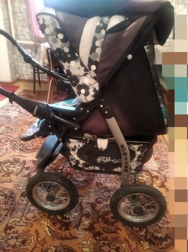 Детский мир: Продаю коляску зималето в хорошем состоянии есть сумка переноска для