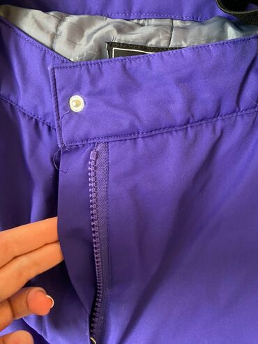 Пуховики и зимние куртки: Горнолыжный (сноуборд) комплект, куртка + штаны. Состояние 10 из 10 — 12