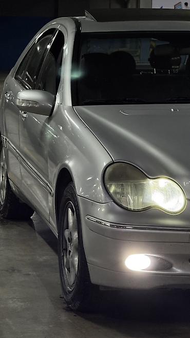 x class: Mercedes-Benz C-Class: 2001 г., 2.6 л, Автомат, Бензин, Седан — 4