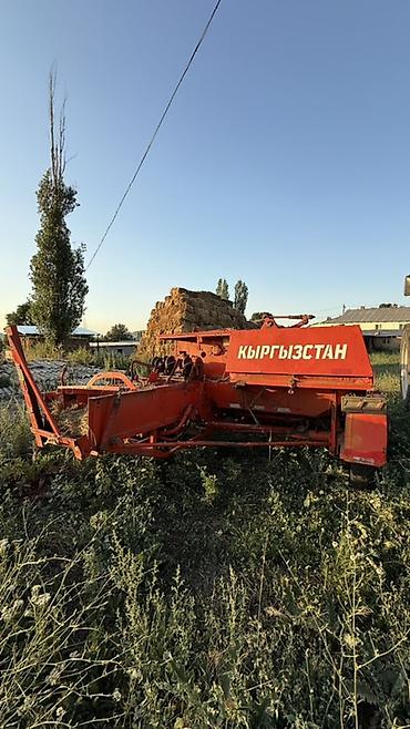 трактир 82 1: Модель: 1221, Б/у, 2003 г., С пресс-подборщиком — 4