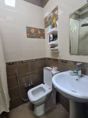 Yeni tikili: Bakıxanov qəs., 3 otaqlı, Yeni tikili, 60 kv. m -da lalafo.az — 12 Yeni tikili: Bakıxanov qəs., 3 otaqlı, Yeni tikili, 60 kv. m — 12