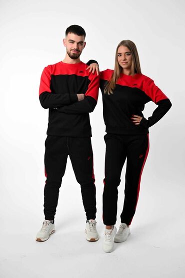 Gornji i donji deo: 3000 muske 
2800 zenske
S-xxl — 9