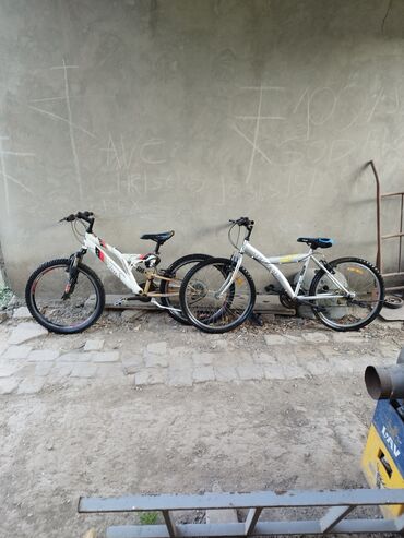 deciji bicikli 24 inca polovni: Dva bicikla za prodaju