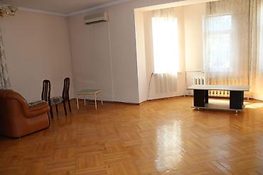 70: 3 комнаты, 134 м², Элитка, 2 этаж, Косметический ремонт — 9