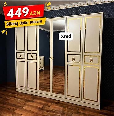 demir qap: Ağ rəngli, qızılı dekor xətləri ilə klassik üslubda 6 qapılı paltar — 1