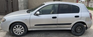 Nissan Almera: 2003 г., 1.5 л, Механика, Бензин, Хэтчбэк