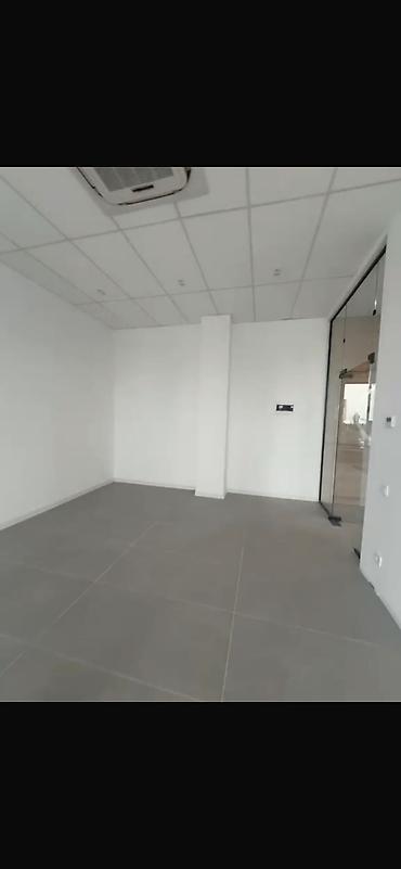 royal center: Бутик, 26 м², С ремонтом — 4