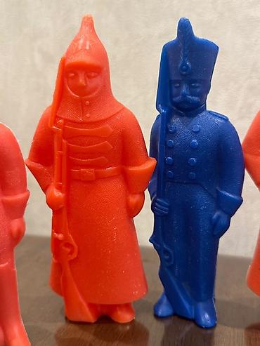 bas ortusu: Plastik əsgər fiqurları dəsti Sovet dovrune aid ela vezyyetde Qiymet 1 — 10