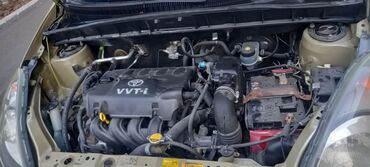 Toyota: Toyota Yaris Verso: 2001 г., 1.5 л, Механика, Бензин, Универсал — 8