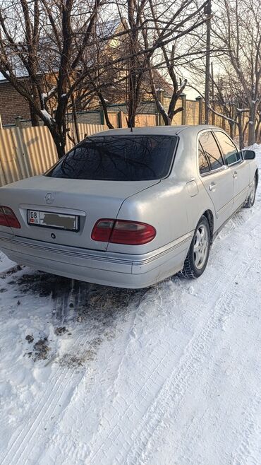 Mercedes-Benz: Mercedes-Benz : 1996 г., 2 л, Механика, Бензин, Седан