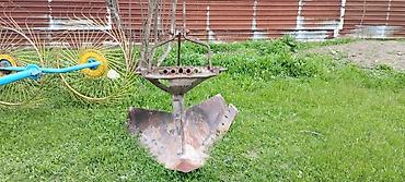 Kombaynlar: Belarus MTZ tipli mavi traktor - Güclü dizel mühərrik - Ön təkər — 12