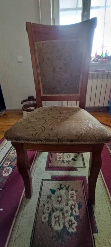 Стулья для кухни: Стул для кухни, Б/у, Дерево — 1