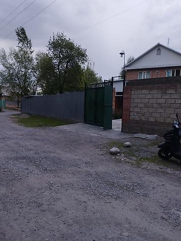 Продажа коттеджей и домов: Продаю двухэтажный дом улица тюлебердиева 24, 11. соток очень удобном — 8