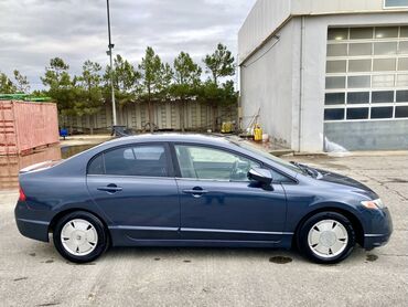 Honda: Honda Civic: 1.3 l | 2006 il Sedan — 7