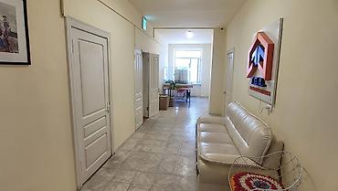 кушетка кабинет аренда: Сдаю Офисный кабинет: Сдаю IT-компания, Фотостудия, 9 м², В административном здании, С ремонтом — 4