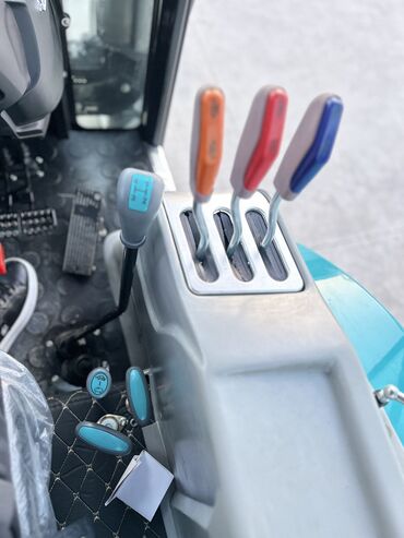 Traktorlar: Çin istehsallı RD704 Runda traktorları yüksək keyfiyyətli FAW motoru — 11