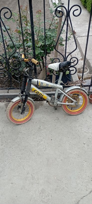 куплю детский велосипед: Продаю
Велосипед давно лежит
Нужен небольшой вклад
Прошу 1500сом