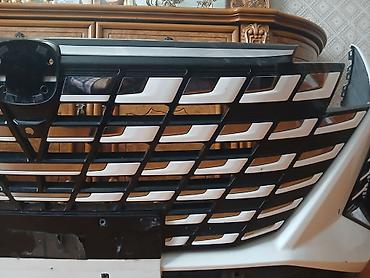 kantlar: Changan uni-z üçün ön bamper ağ mirvari, radiator barmaqlığı. üstdən — 3