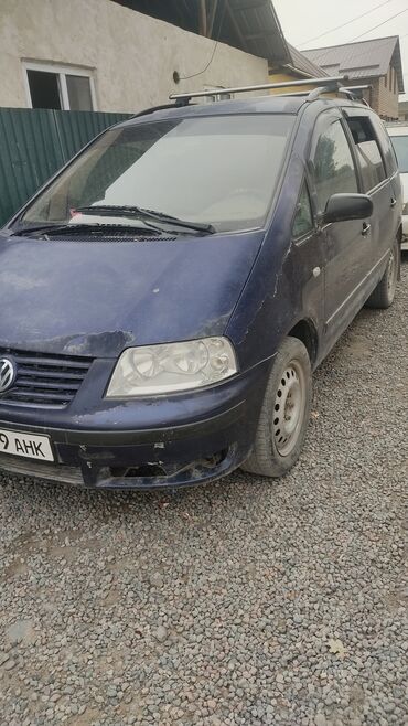 жак а4: Volkswagen Sharan: 2001 г., 2 л, Механика, Бензин, Вэн/Минивэн