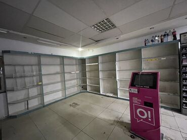 полка на колесиках: Продается секция стеллажей с полками. Конструкция состоит из