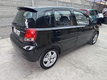 аренда авто спарк: Chevrolet Kalos: 2008 г., 1.4 л, Автомат, Бензин, Хэтчбэк — 5