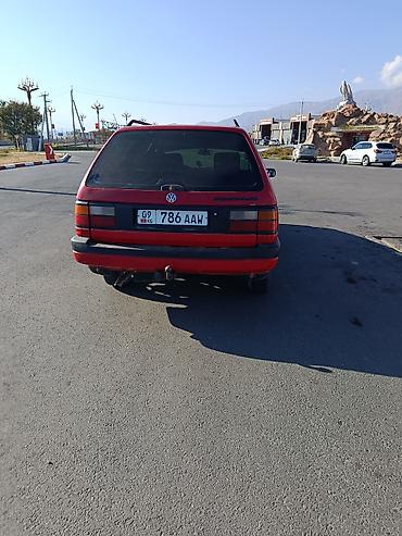 Унаа сатуу: Volkswagen Passat Variant: 1992 г., 1.8 л, Кол менен иштөөчү, Бензин, Универсал — 1